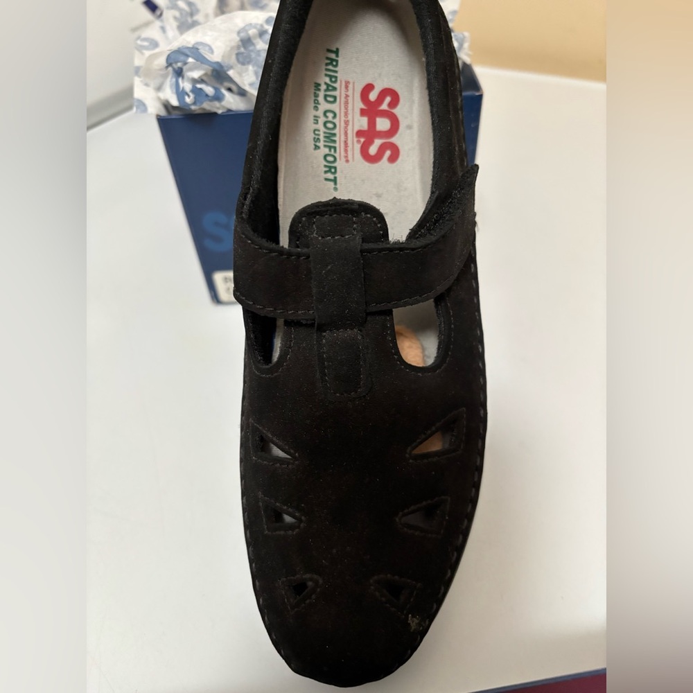 NEW SAS roamer slip on loafer - narrow in black 8 S